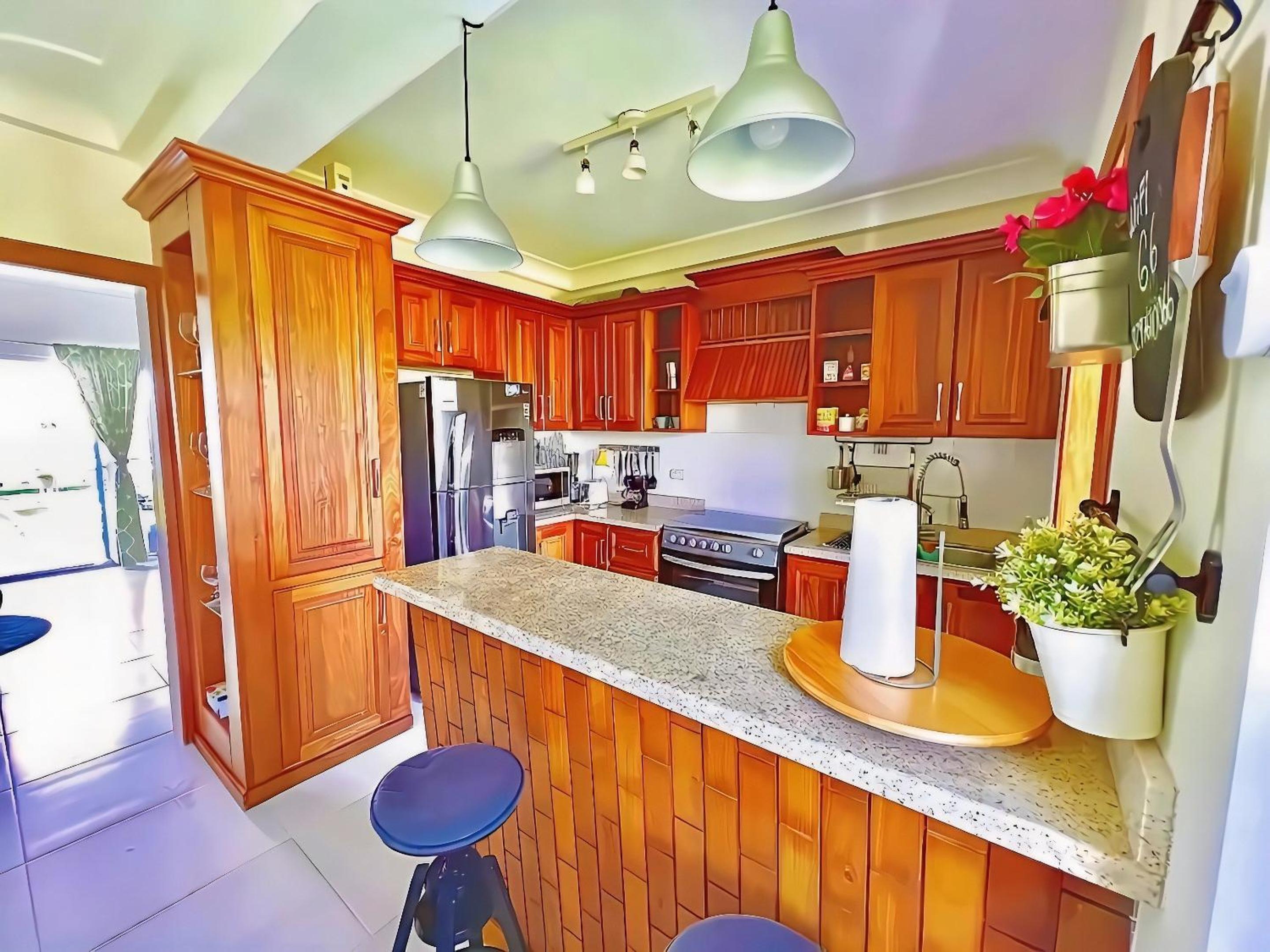 Duplex,near the Beach plus airport