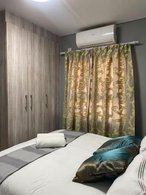 1 bedroom flat next to Grandpalm