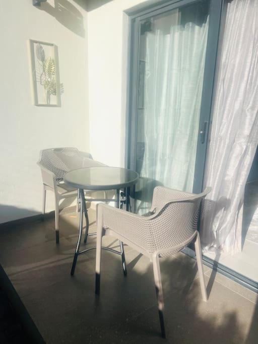 1 bedroom flat next to Grandpalm