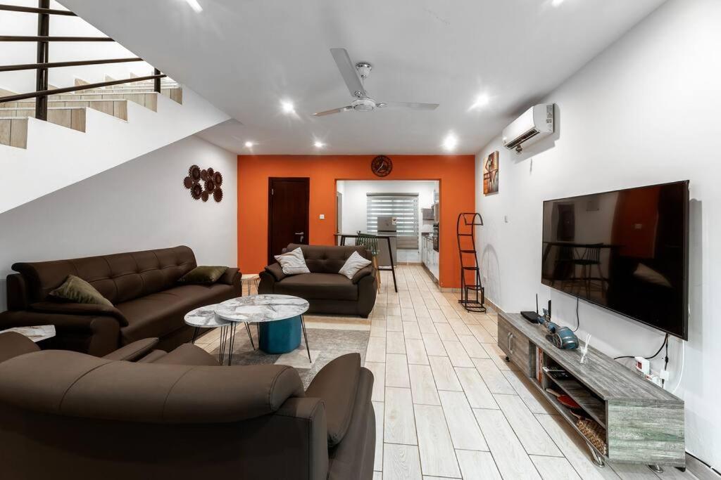 Cozy Artsy Townhome 1 bedroom view 2