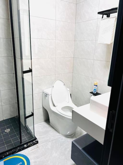 Energizing 2bedroom Apartment in Setlhoa Block 10