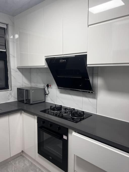 Energizing 2bedroom Apartment in Setlhoa Block 10