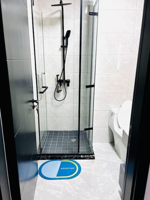 Energizing 2bedroom Apartment in Setlhoa Block 10