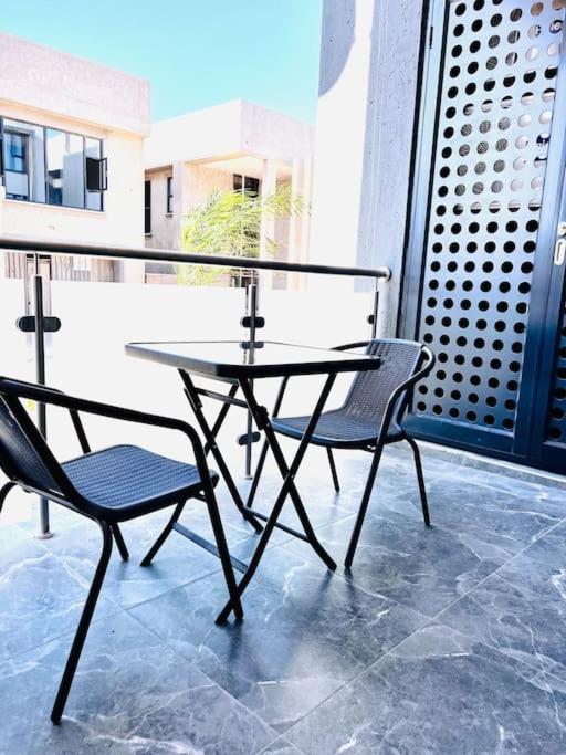 Energizing 2bedroom Apartment in Setlhoa Block 10