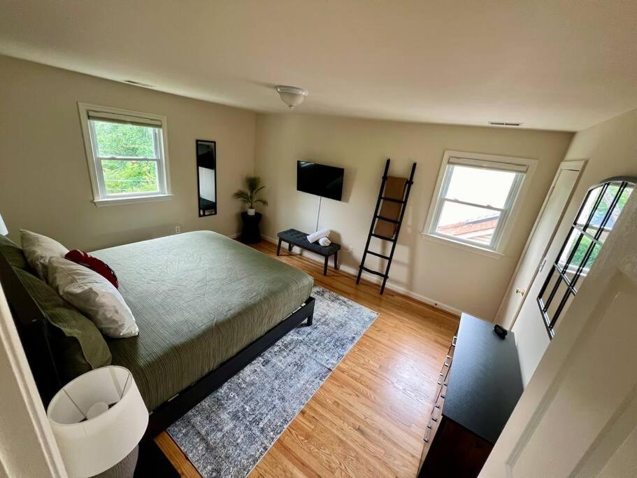New Cozy Penthouse