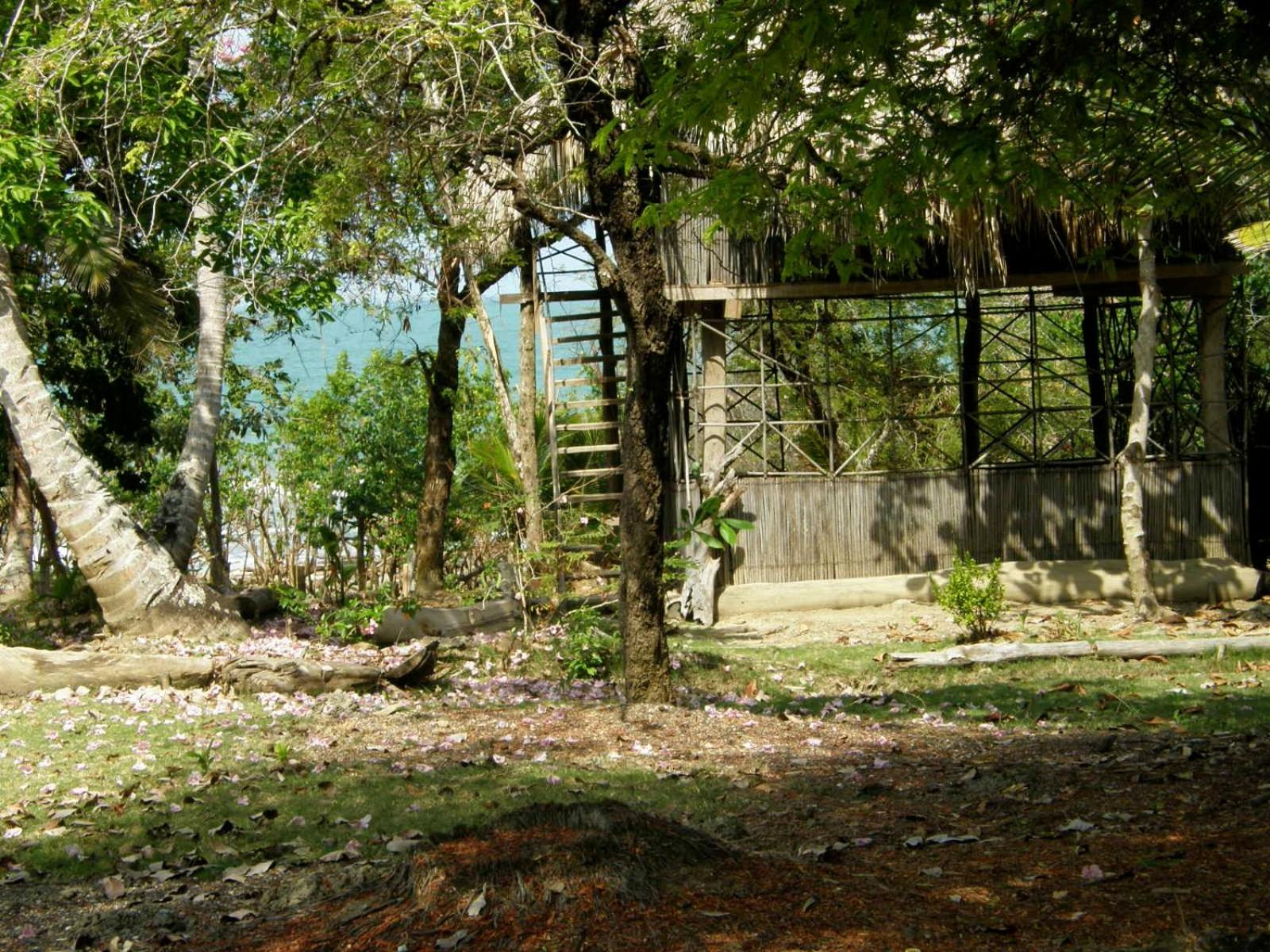 Pajarito Eco-Lodge frente al mar