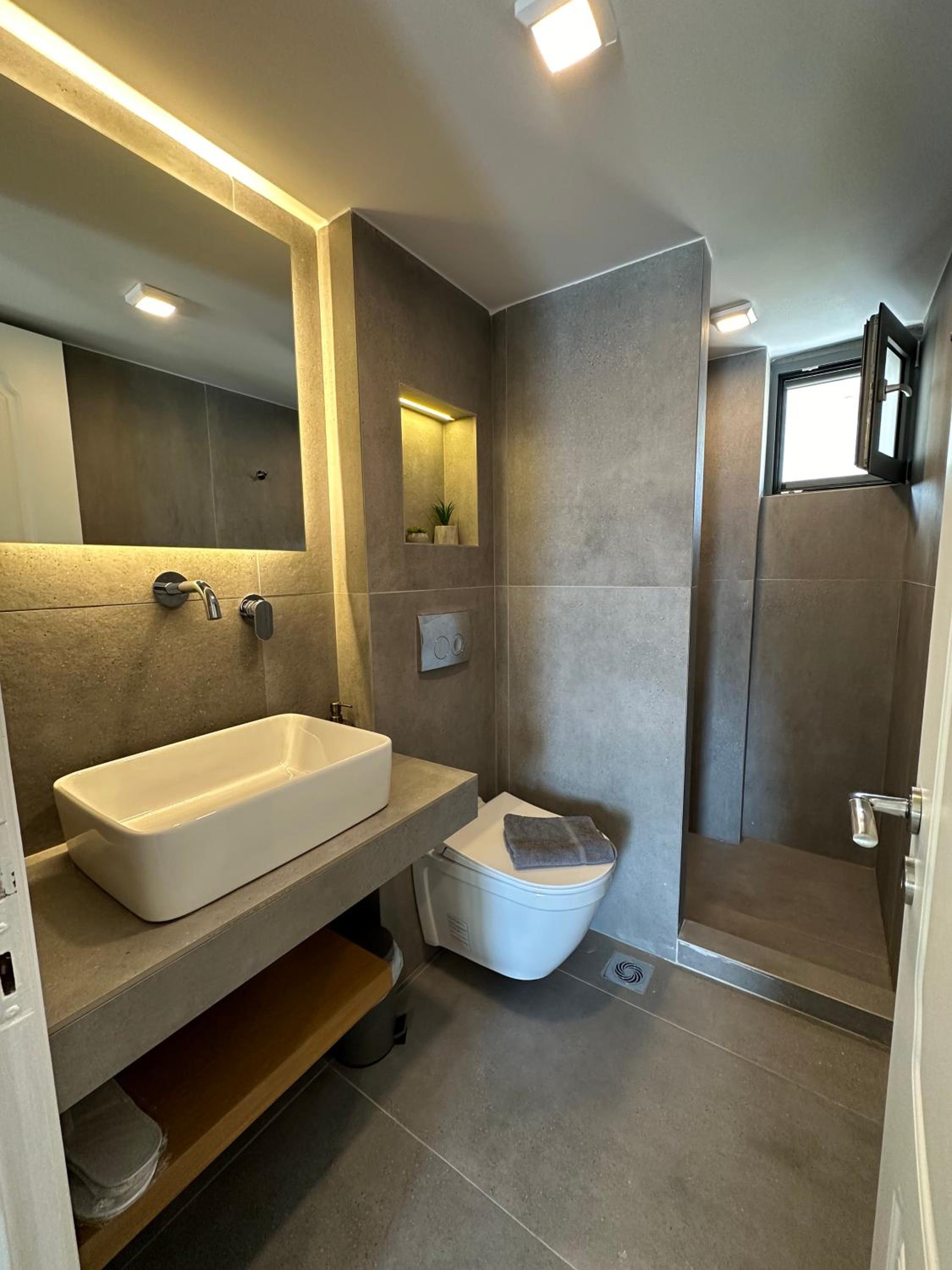 Haris Suites