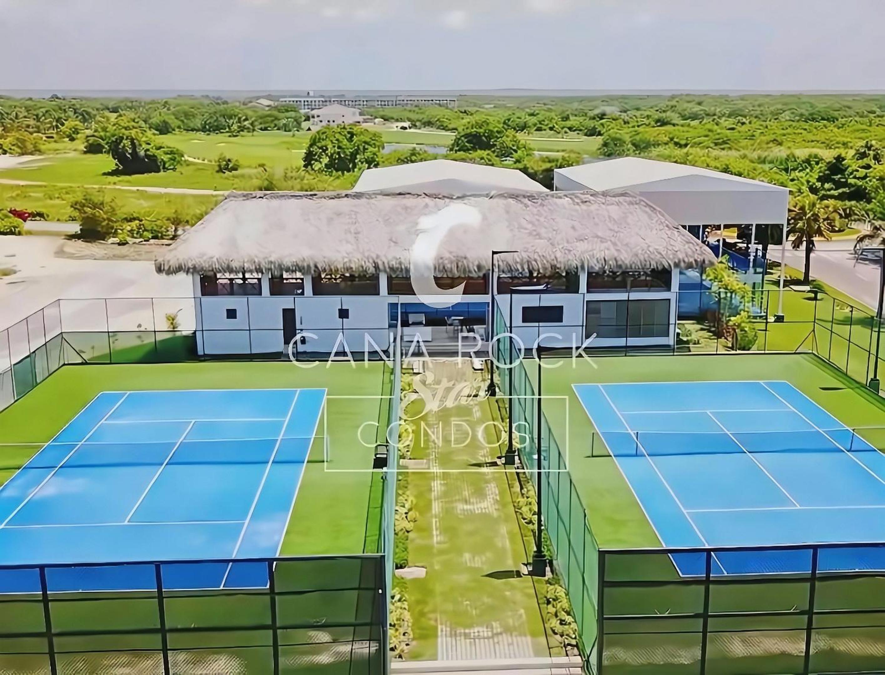 Duplex,near the Beach plus airport