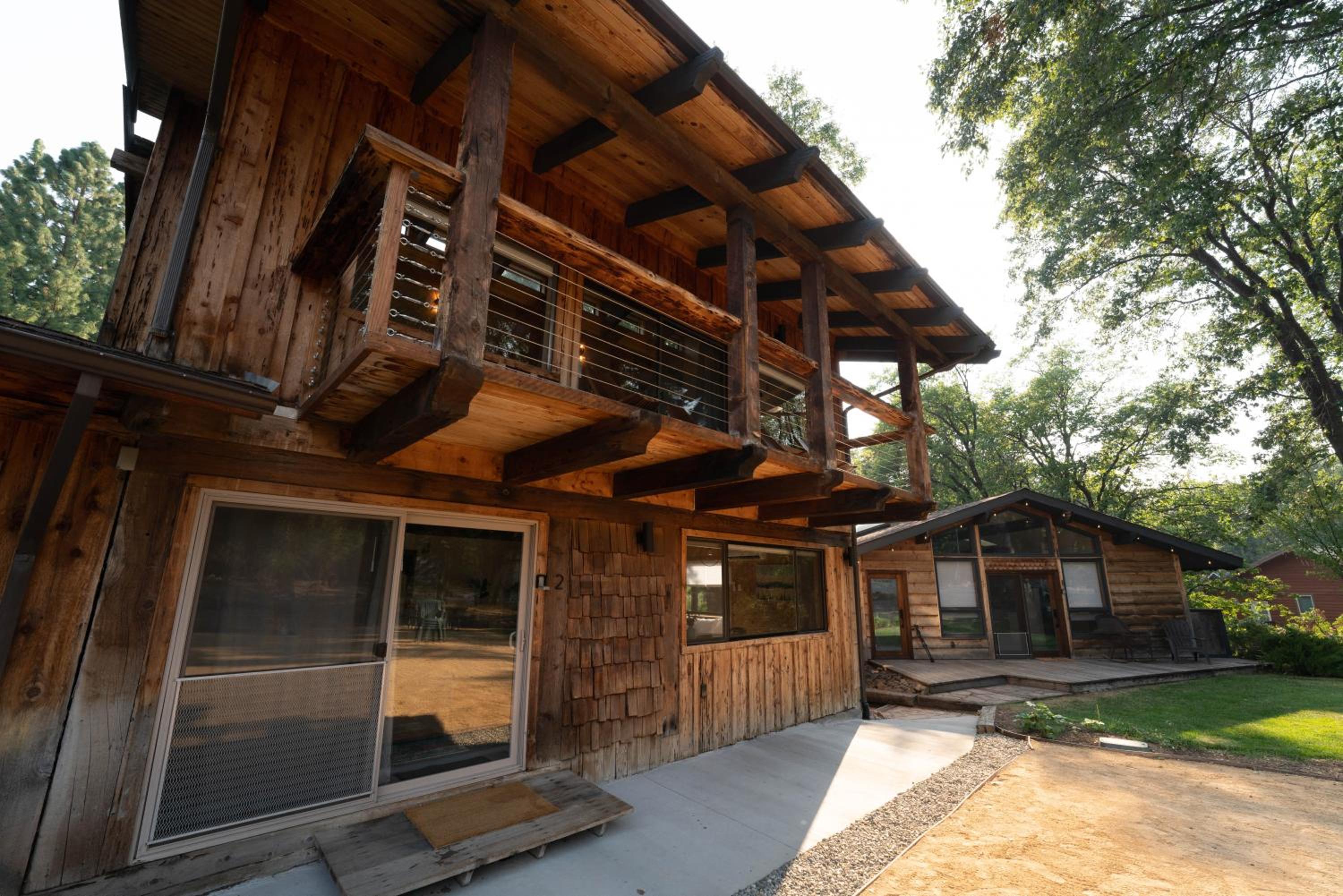 Basecamp Lodge