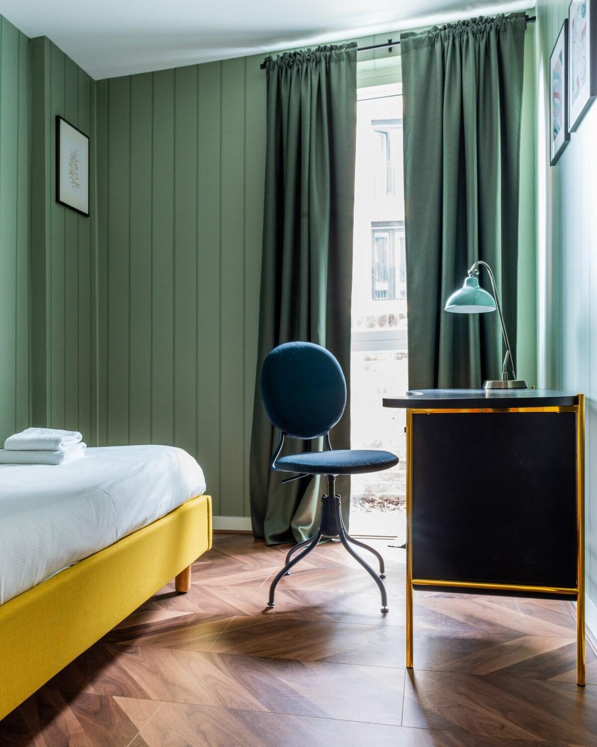 hotel room