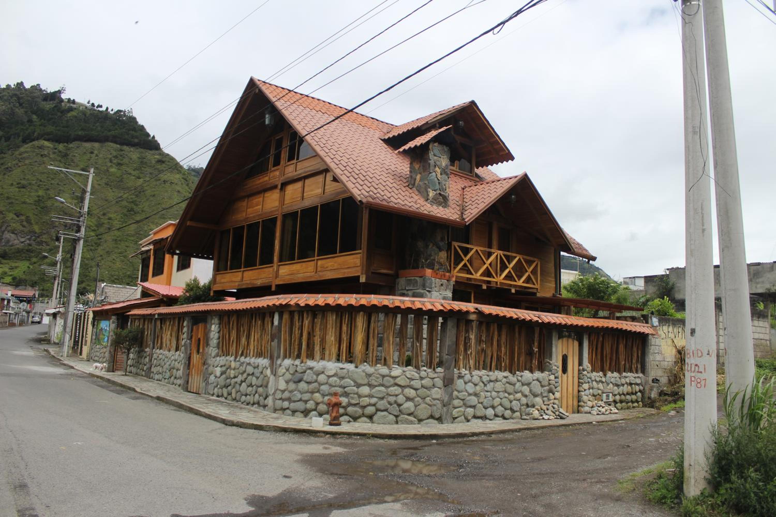 Caoba Lodge