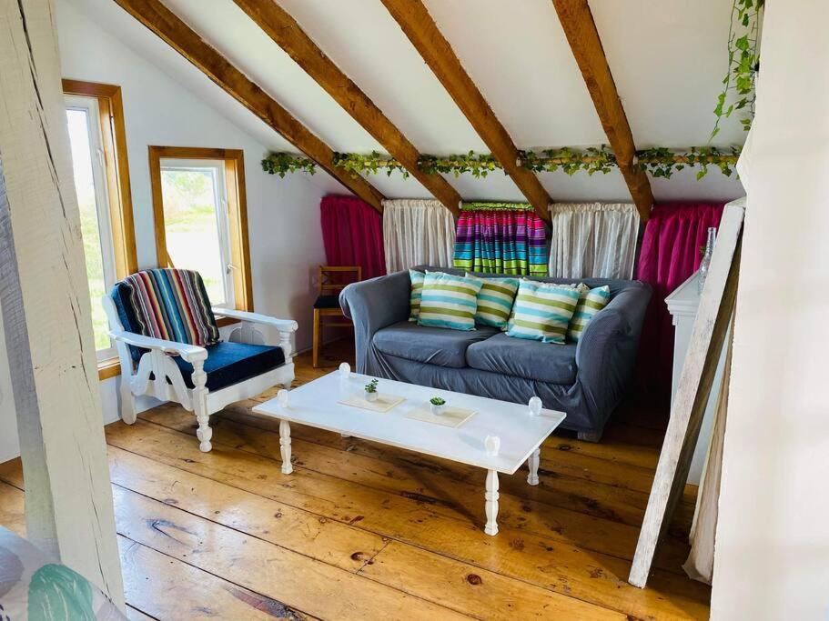 Beachside Serenity Cottage