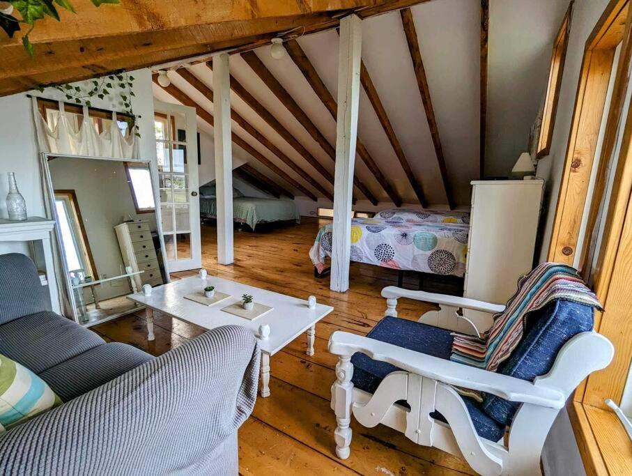 Beachside Serenity Cottage
