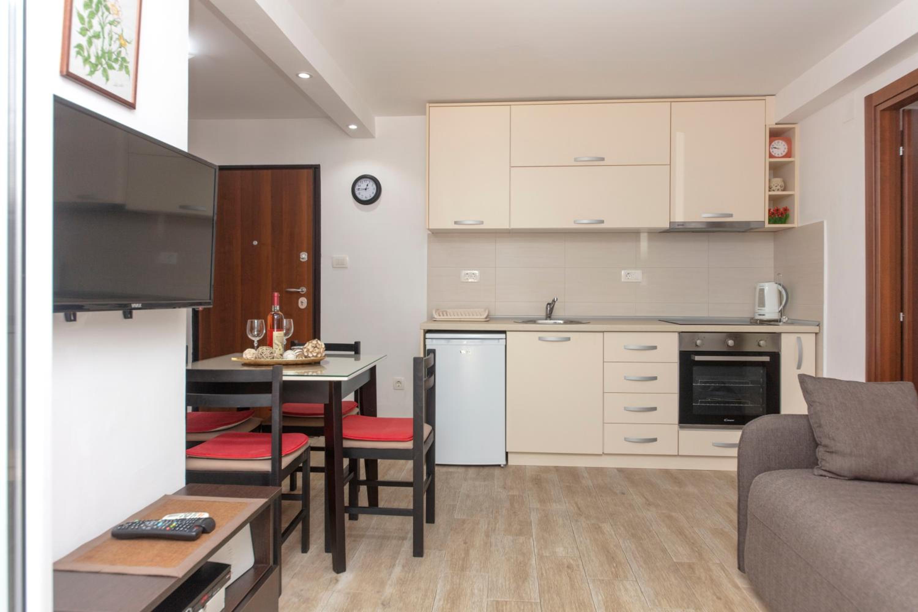 Dea Central Apartment view 2
