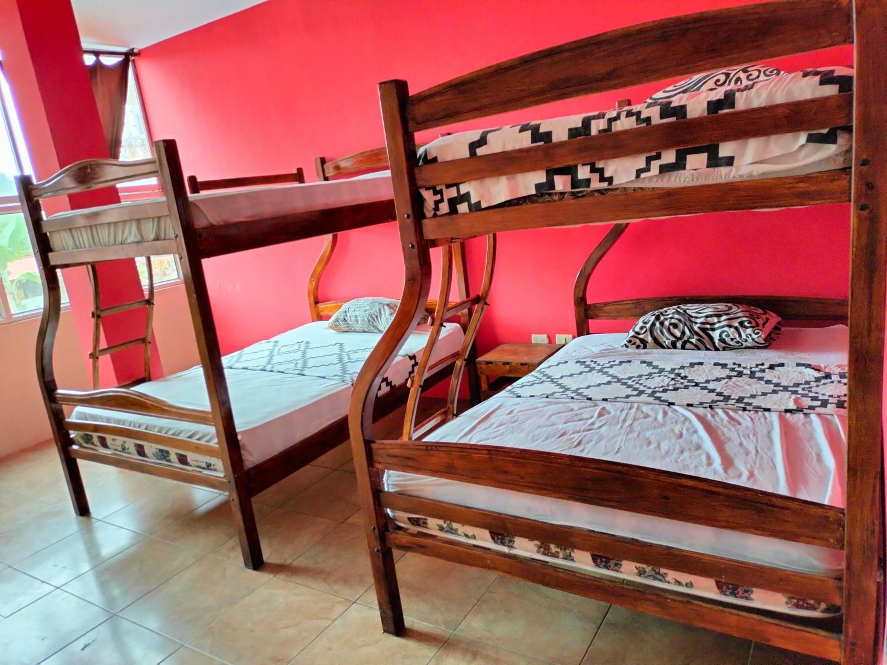 Casa Hostal I love Montañita