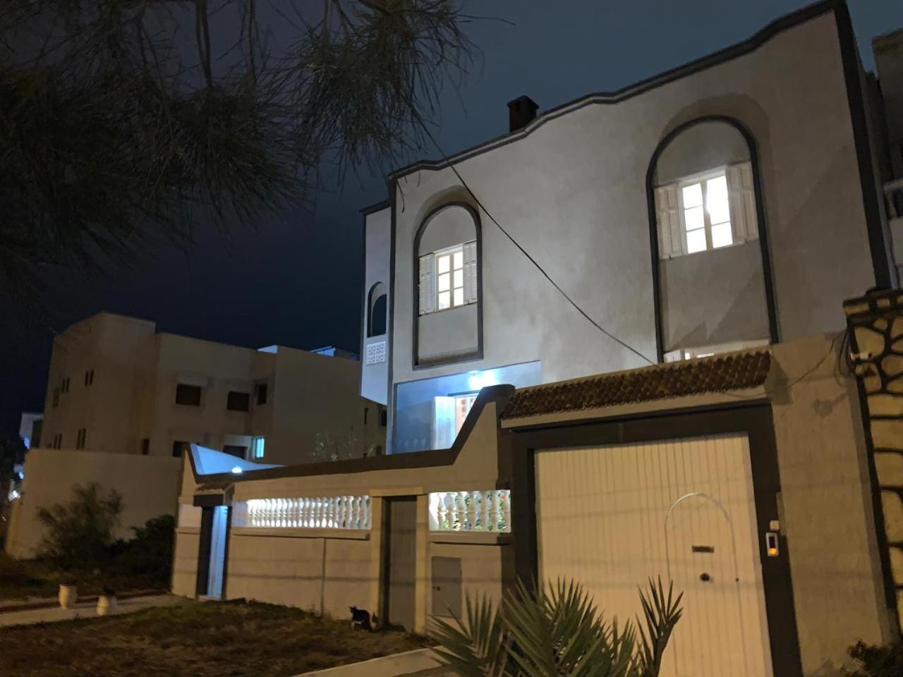 Villa Moon