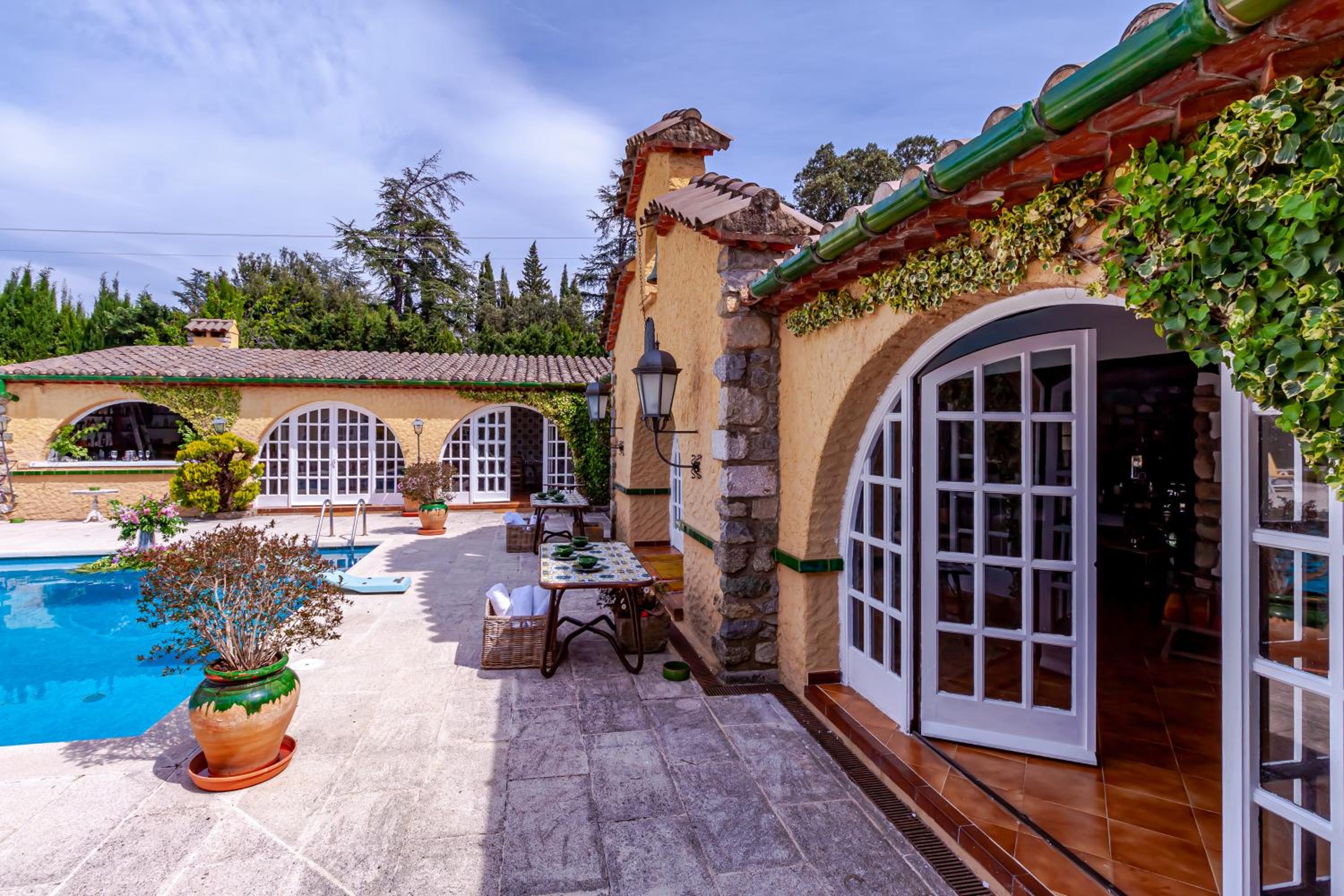 Masia Mimosa Pool house