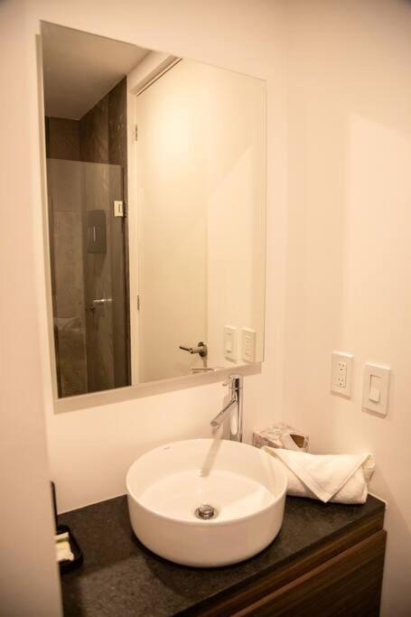 Modern Loft in Roma Norte, Zona Trendy view 5