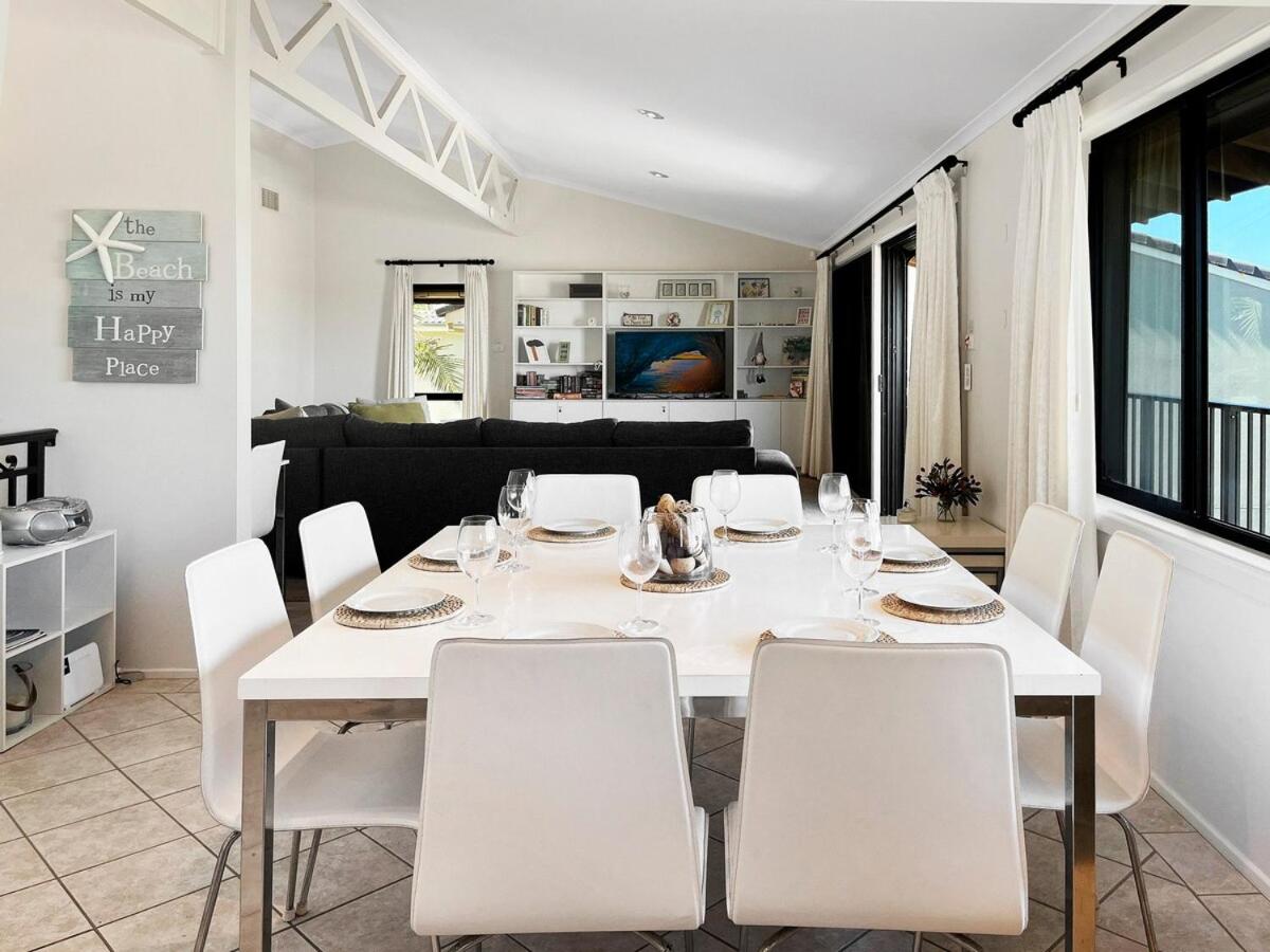 Family Getaway Opposite Warilla Beach