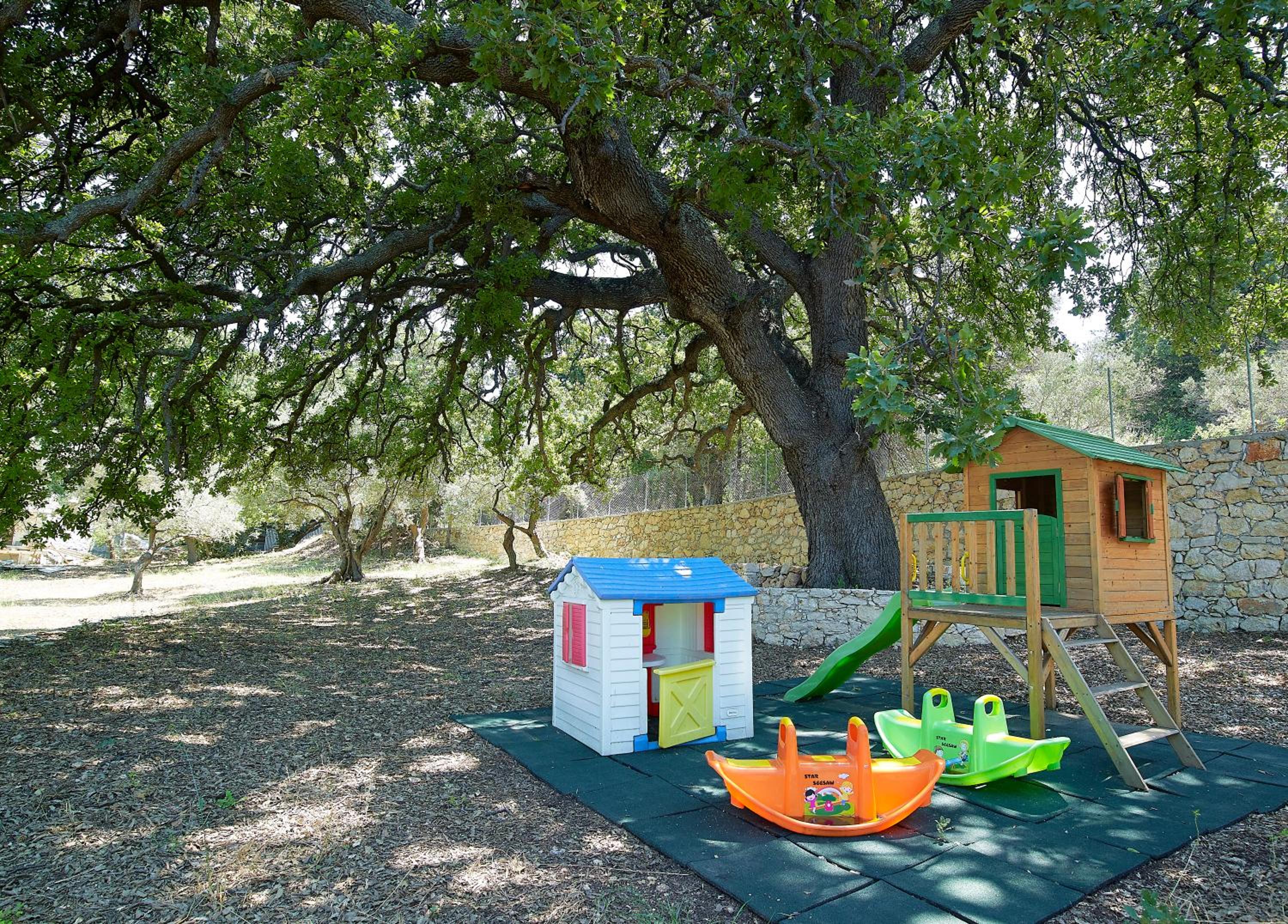 Vederi Estate