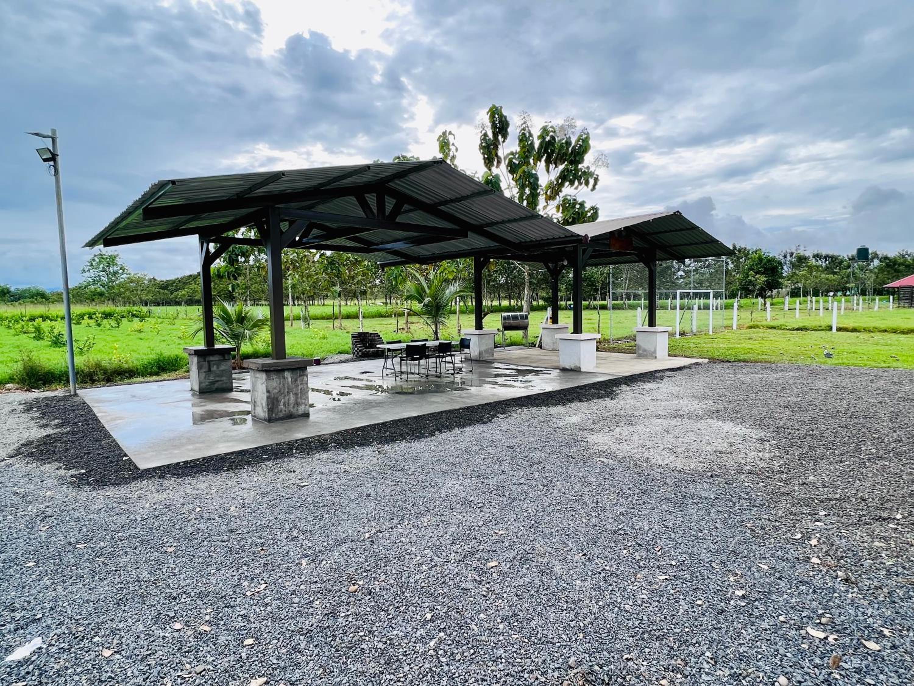 La Granja Eco Lodge