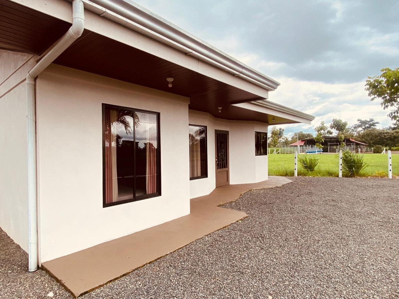 La Granja Eco Lodge
