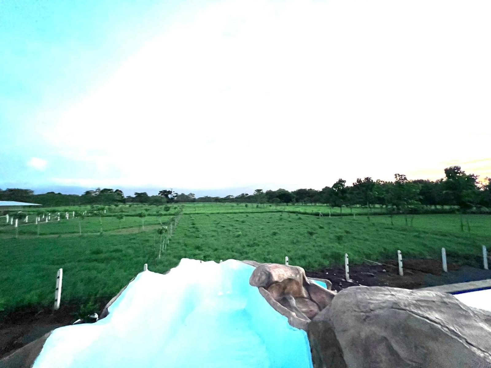 La Granja Eco Lodge