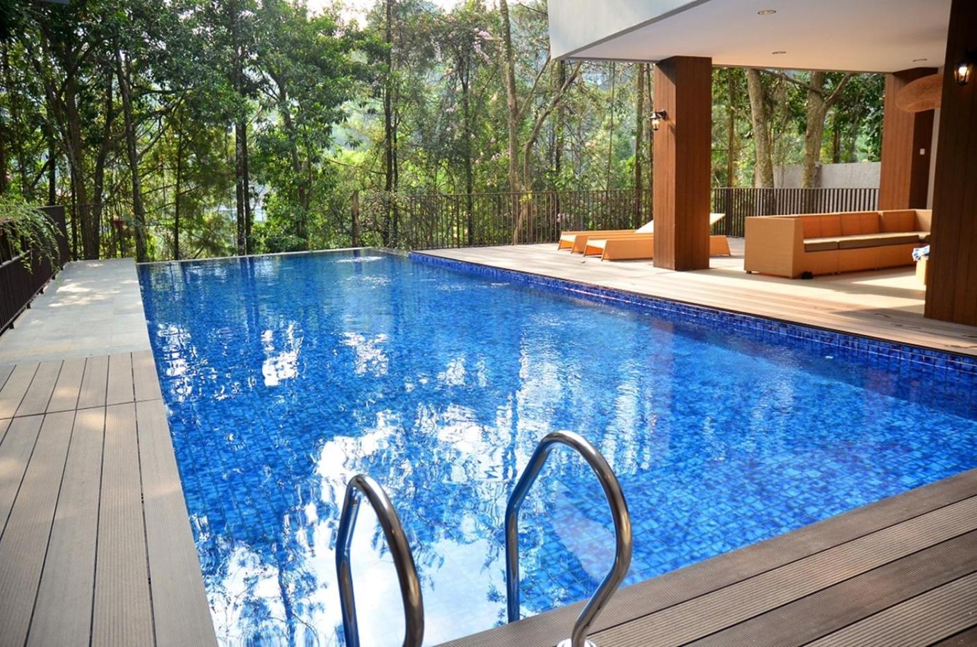 Radiance Hill View Villa 10 Bedrooms With a Private Heated Swimming Pool and a Billiard Table - Image 5