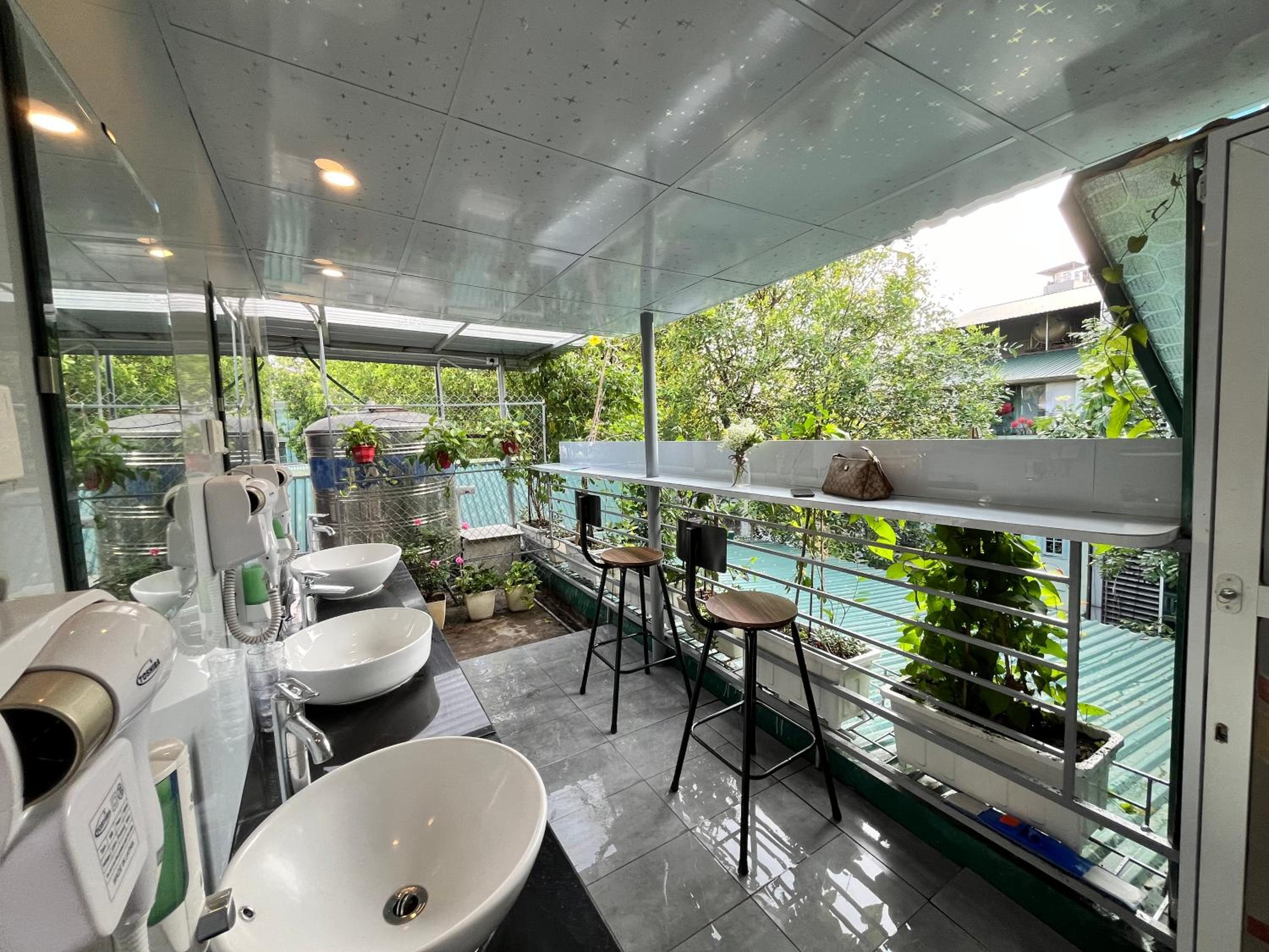Urban Slumber Hostel