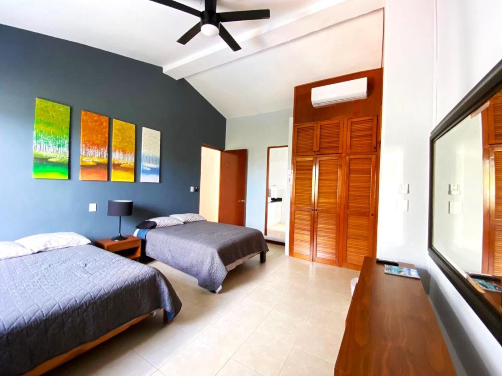 Villa Ángeles - Elegancia en la Zona Hotelera