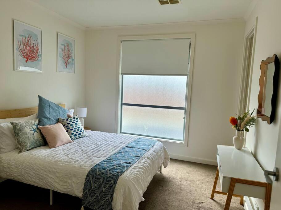 Beach Retreat- Christies Full home