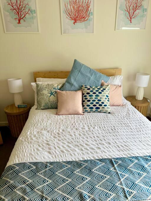 Beach Retreat- Christies Full home