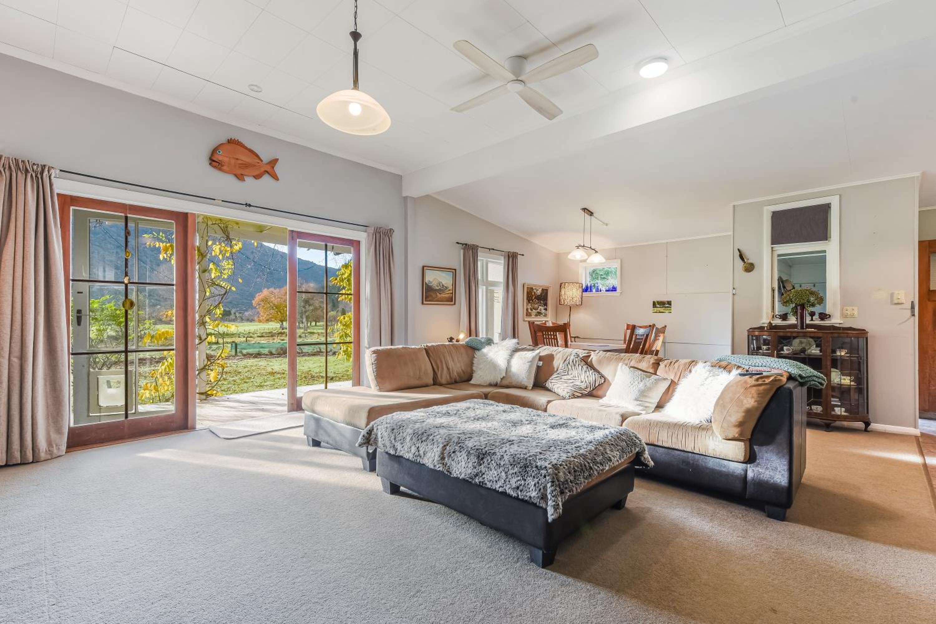 Fantail House Kaiuma Bay - Havelock Holiday Home view 2