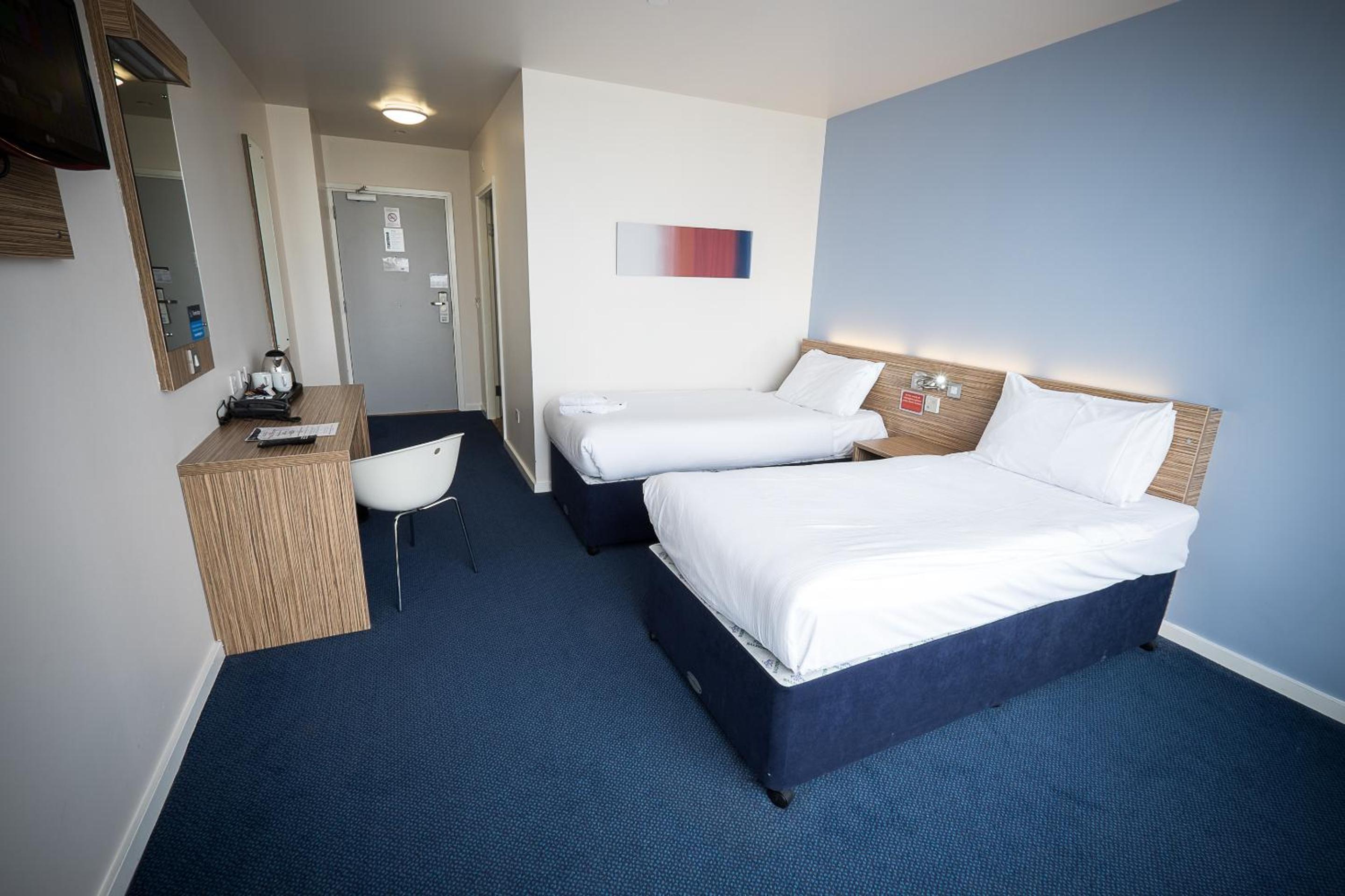 Limerick Vacations - Travelodge Limerick Castletroy - Property Image 5