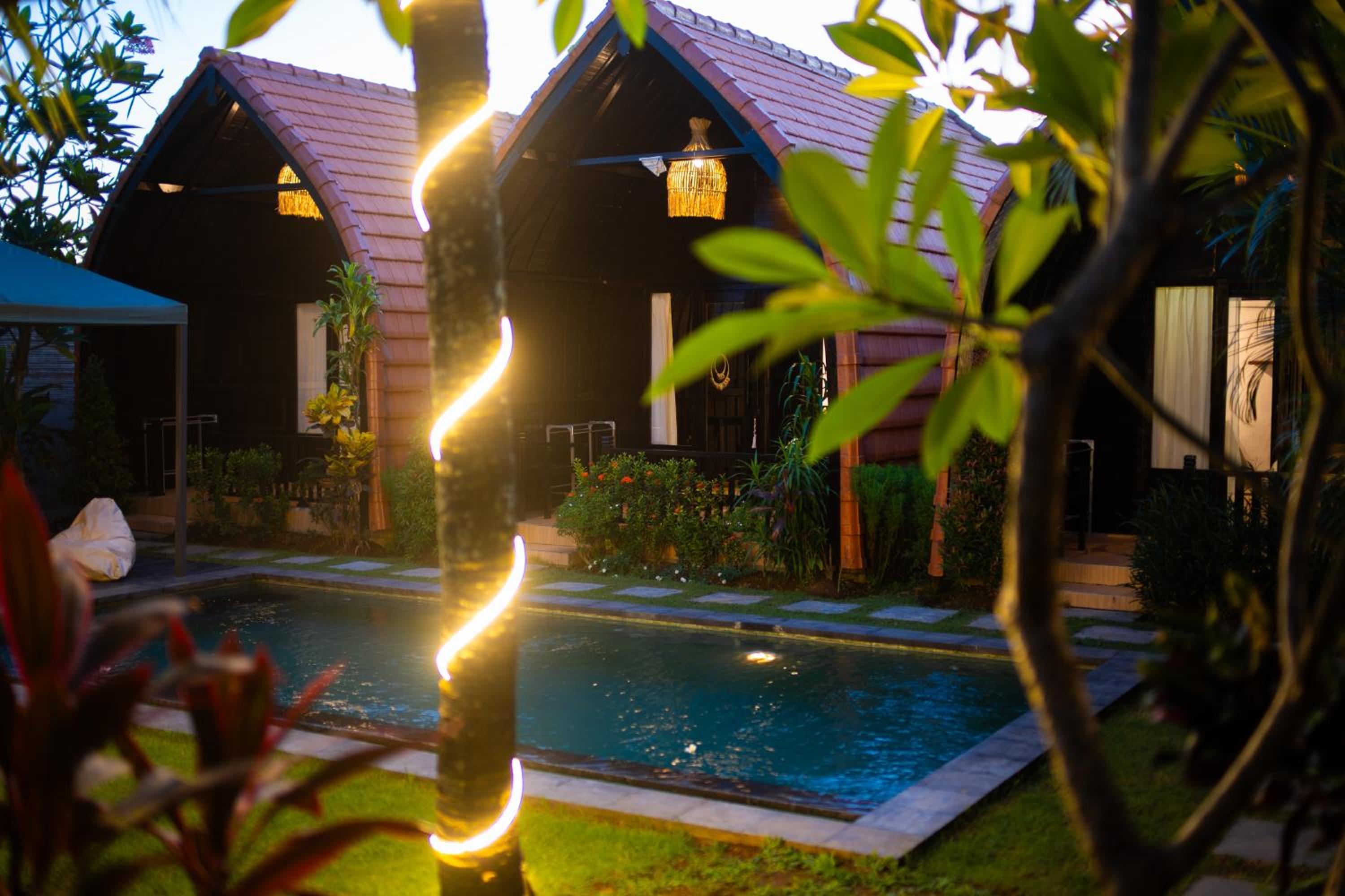 Villa Lumbung Sari - Tropical Balinese Experience view 2