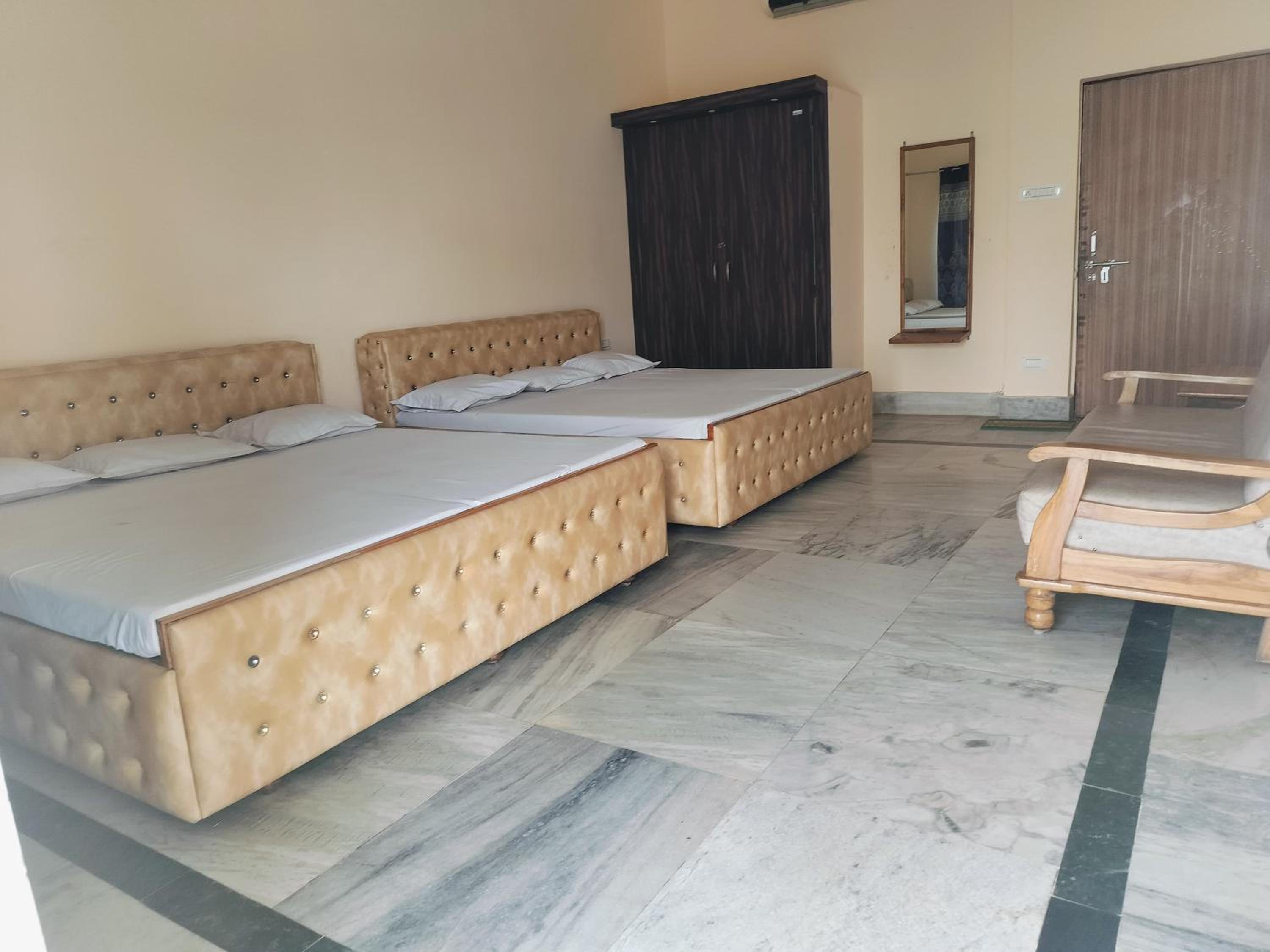 Kesarwani Seva Sadan