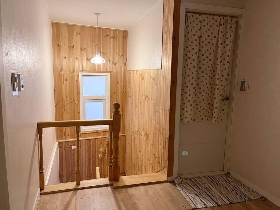 Juns House 대인원 수용 가능, 2층 복층 주택, 테라스보유, 가족숙소 적합