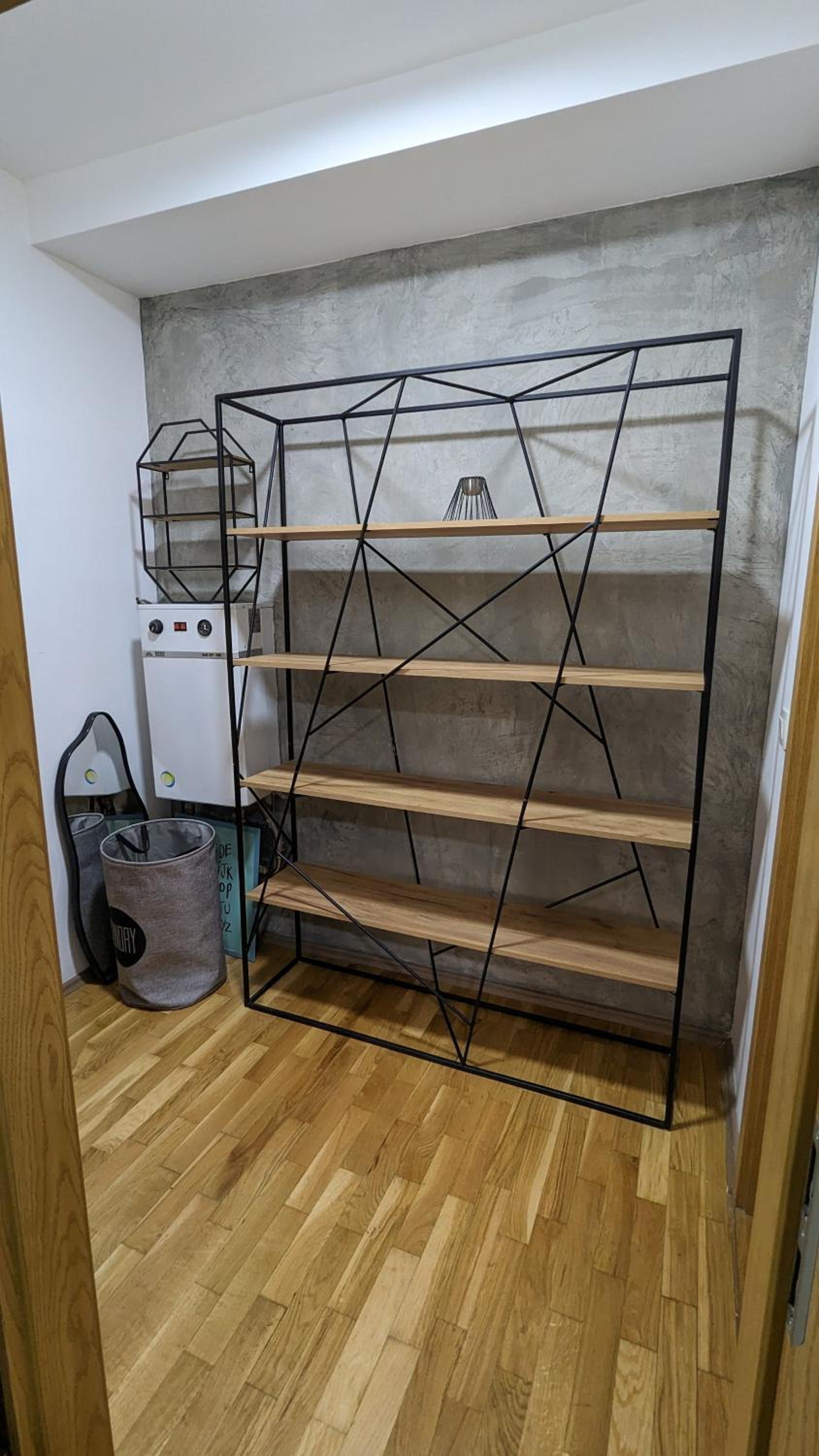 MODERN APPARTMENT IN THE CITY CENTER with free parking view 3