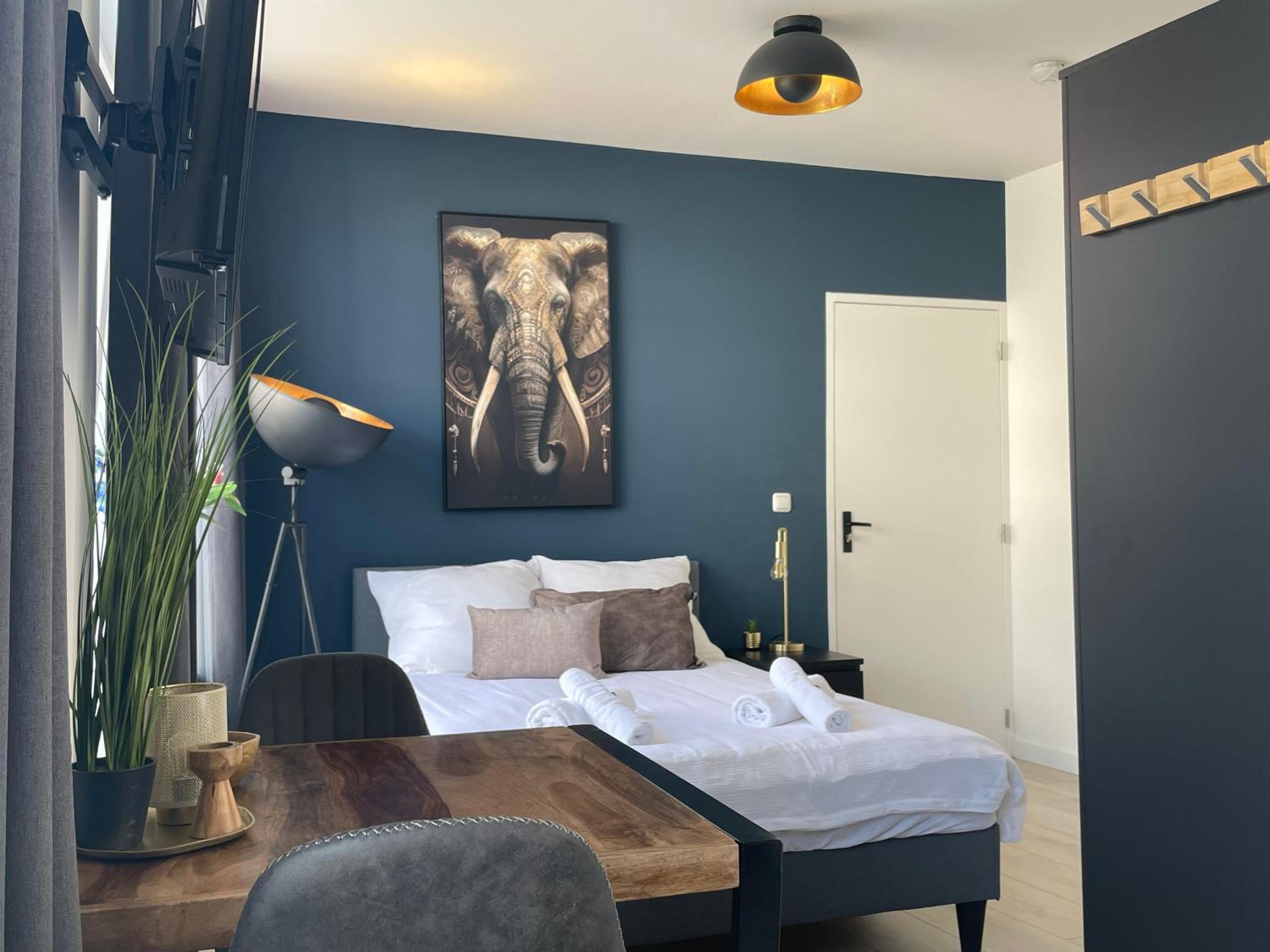 hotel room