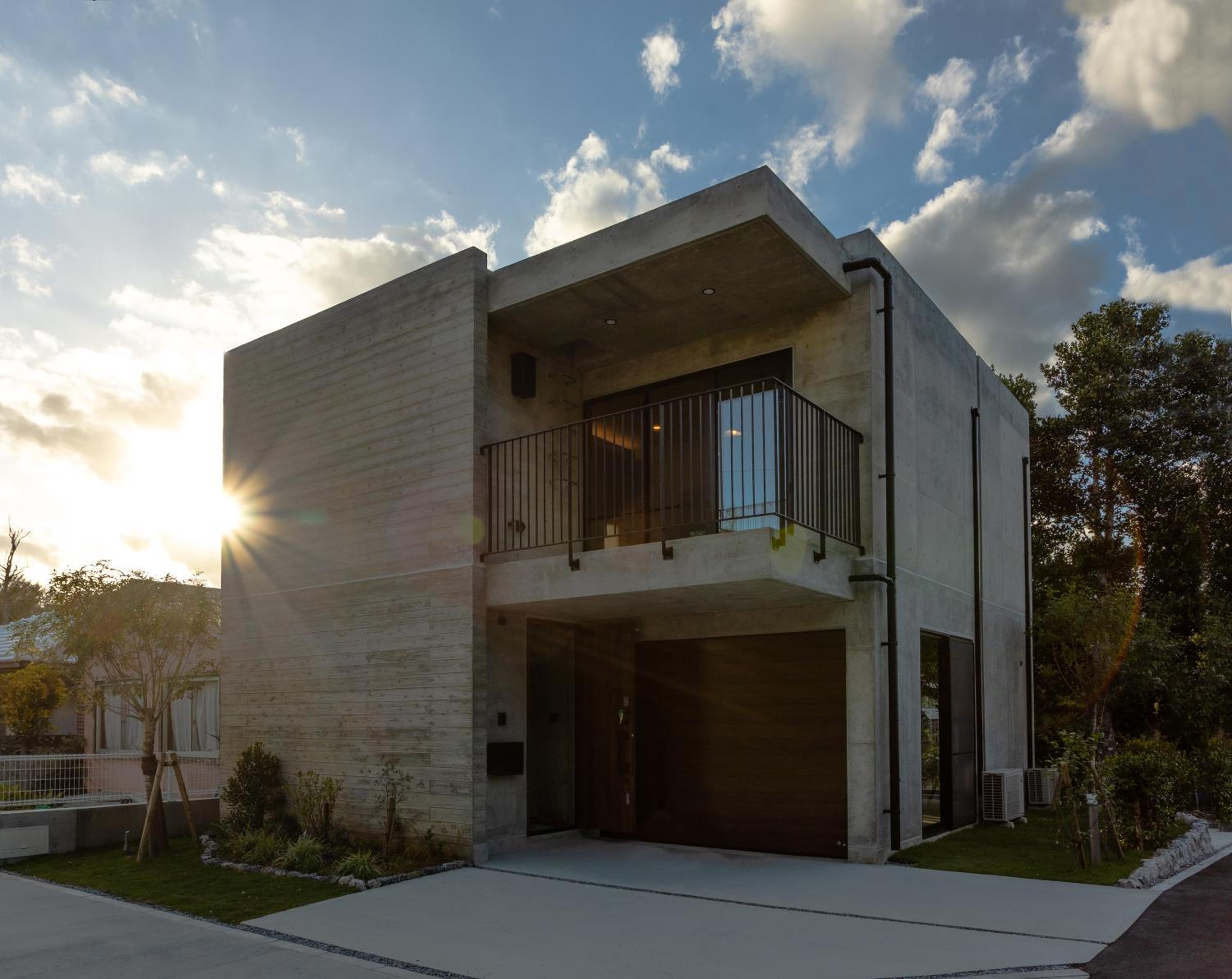 RYUKYU BREEZE 1棟貸し 天然ビーチまで徒歩30秒 プライベートプール付きVilla 北部