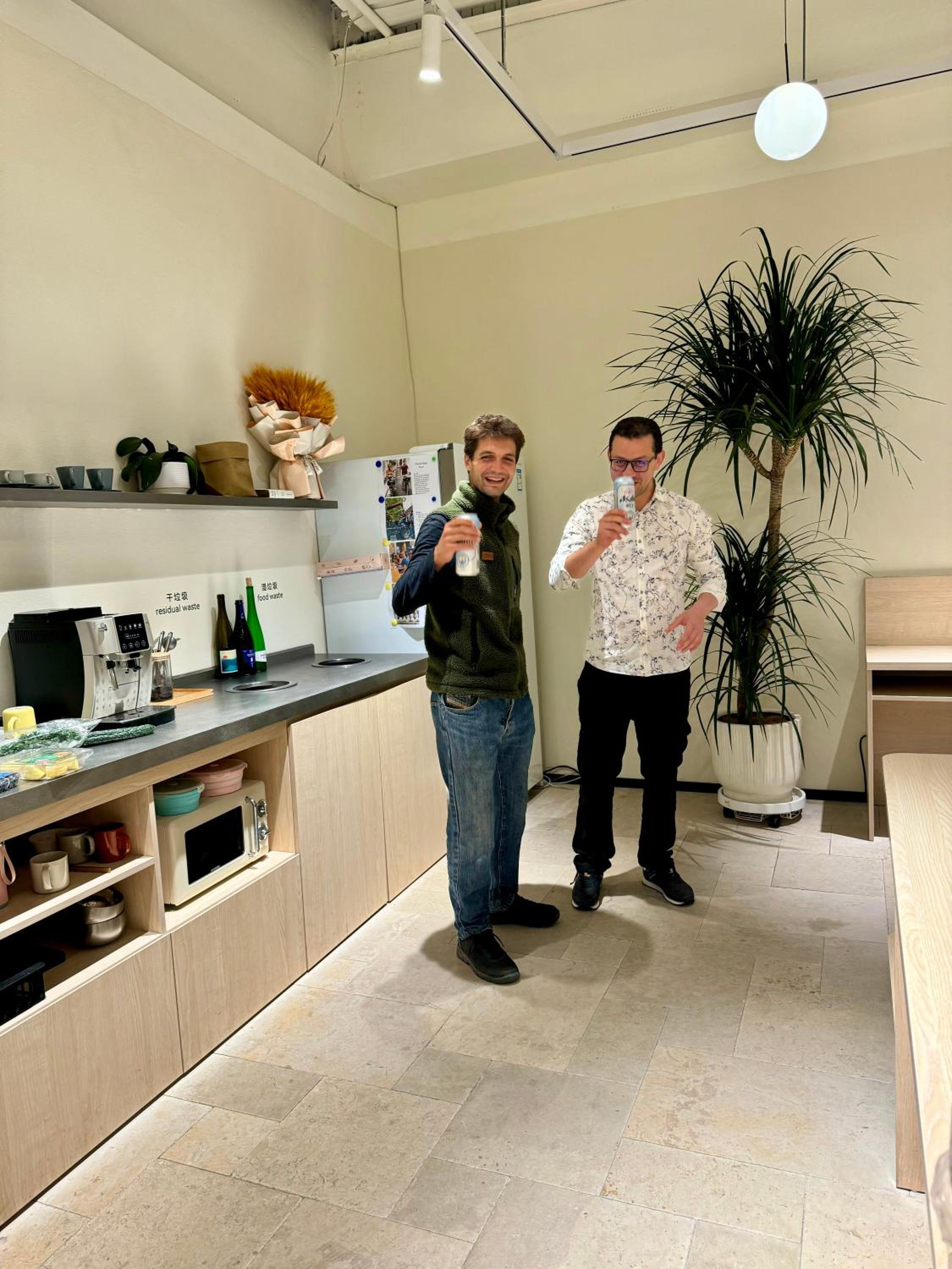 Hi Cozy International Hostel East Nanjing Road & The Bund & 24h English Services