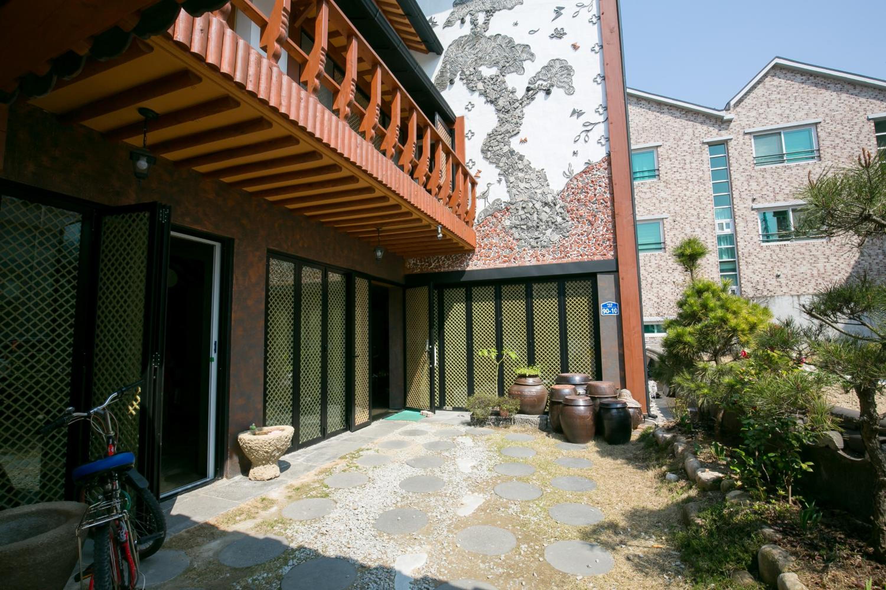 Ddlanchae Guesthouse - New Tower
