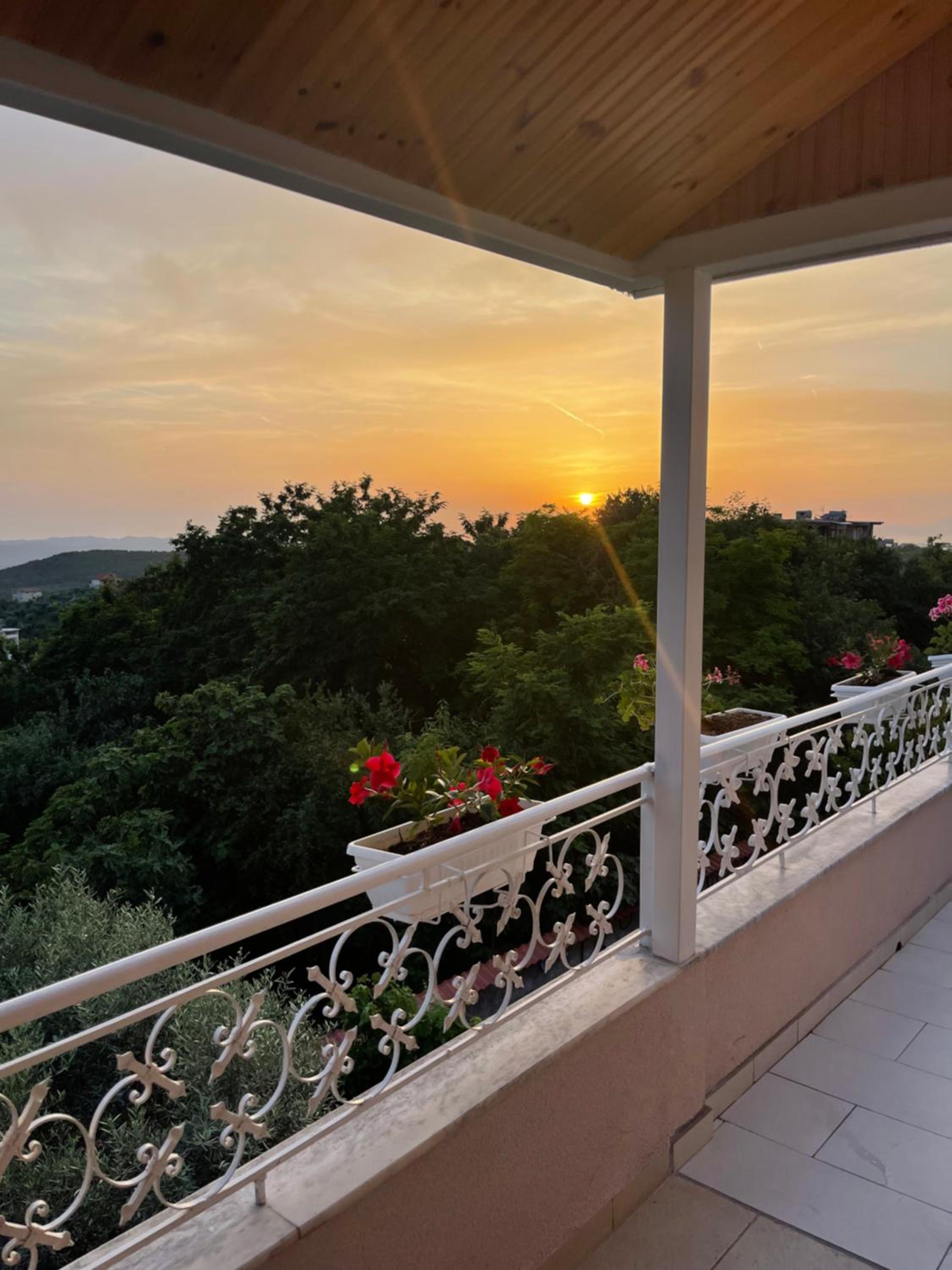 Alesio Guest House