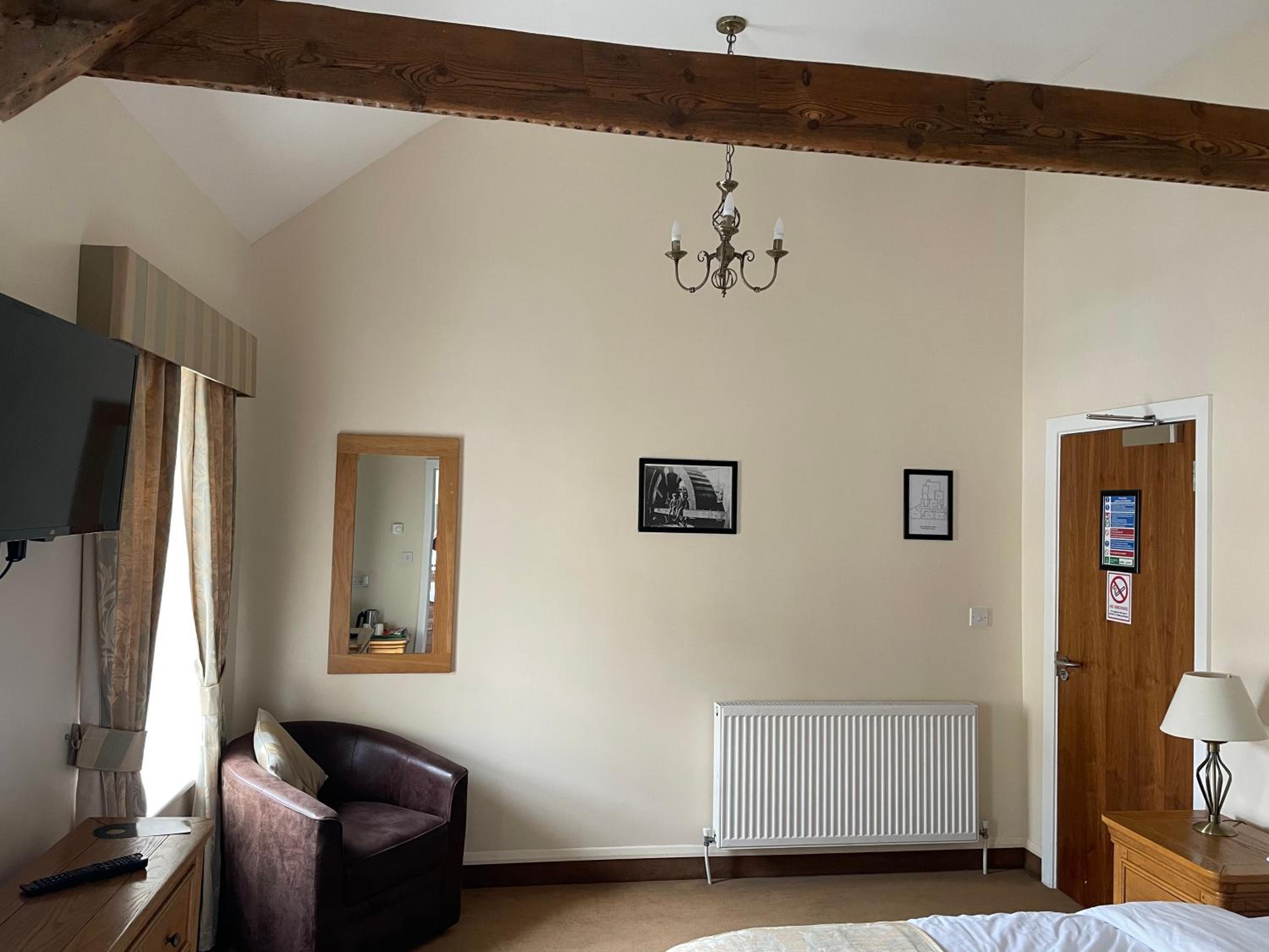 Photo 16