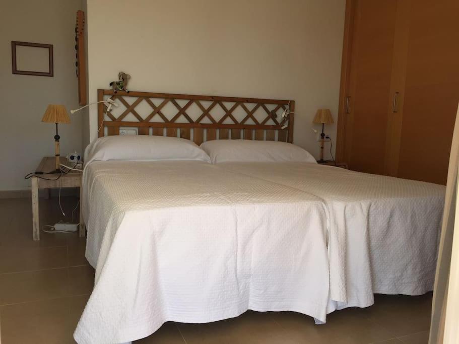 Chalet nº 3 Coves Noves view 3