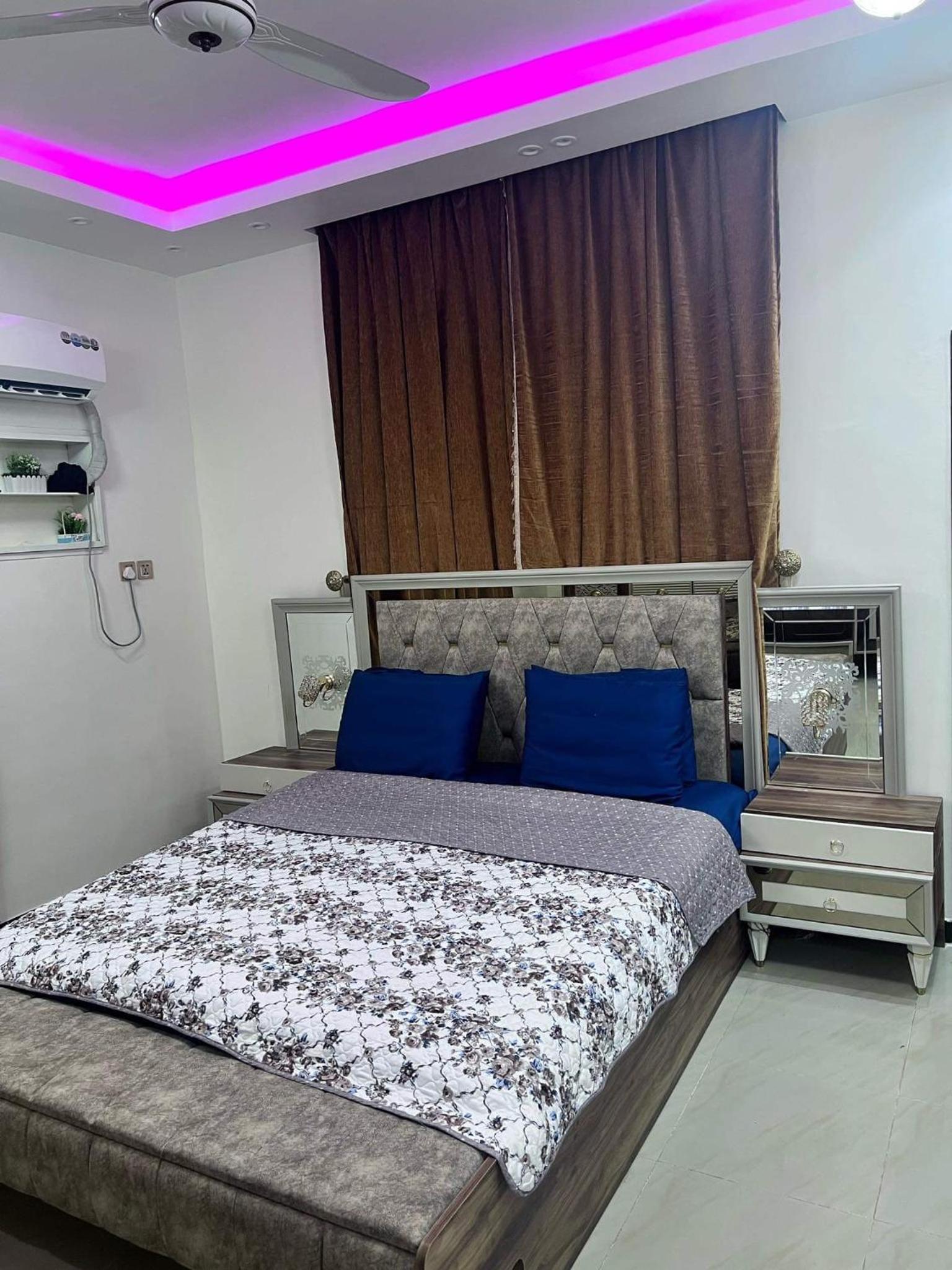 2 bedrooms apartment in old inmaa city aden yemen view 3