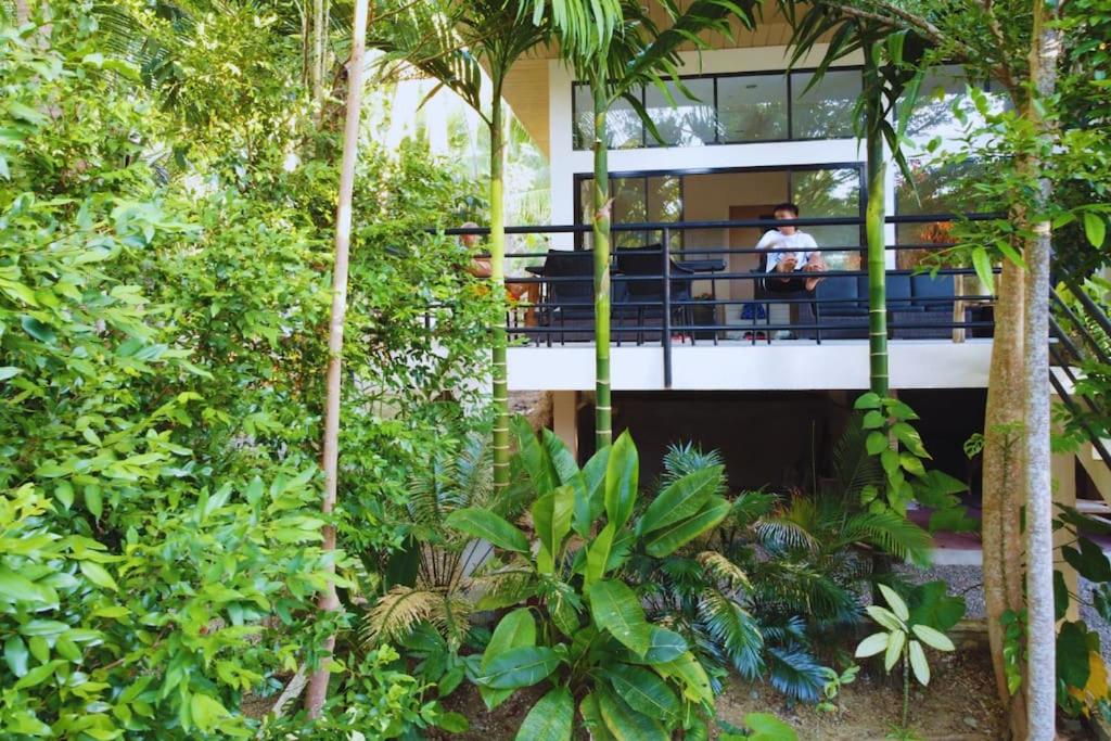 Camotes Island Villa - 9 minutes to Beach - WiFi