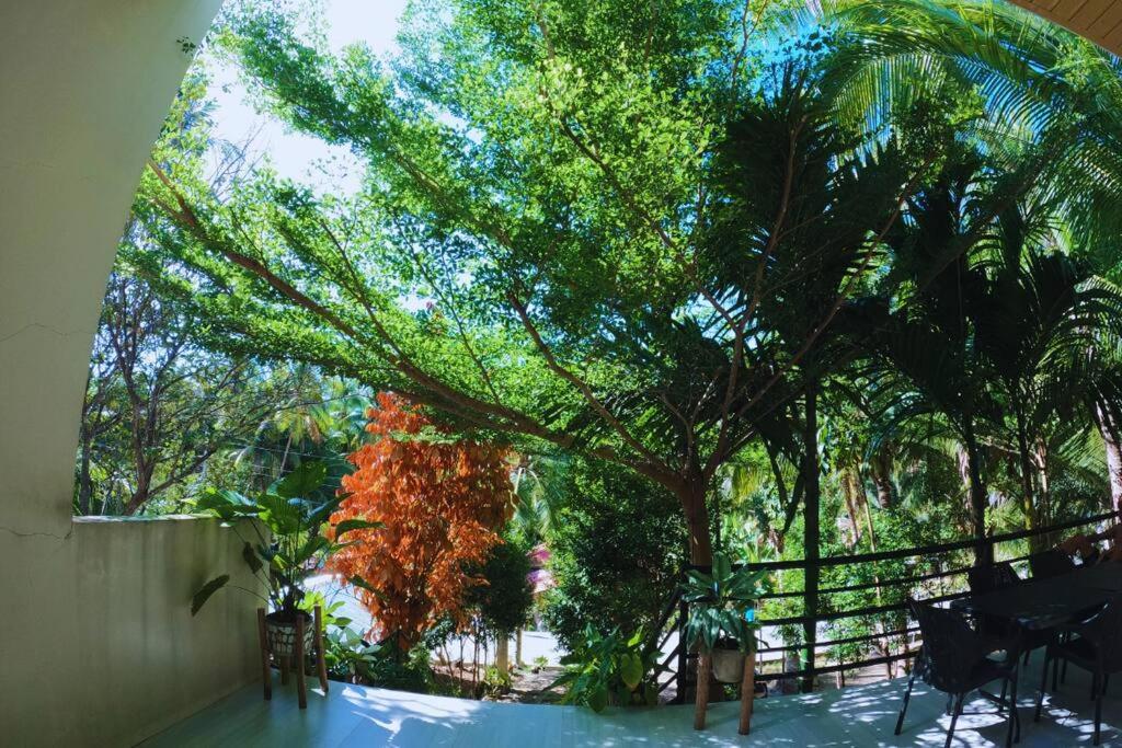 Camotes Island Villa - 9 minutes to Beach - WiFi