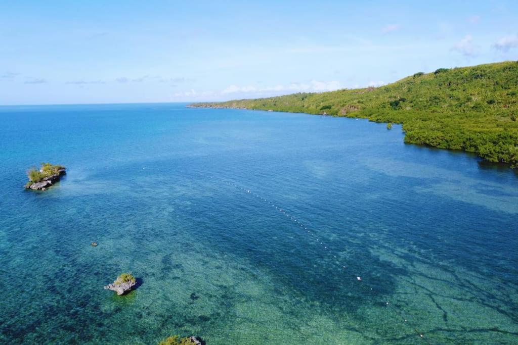Camotes Island Villa - 9 minutes to Beach - WiFi