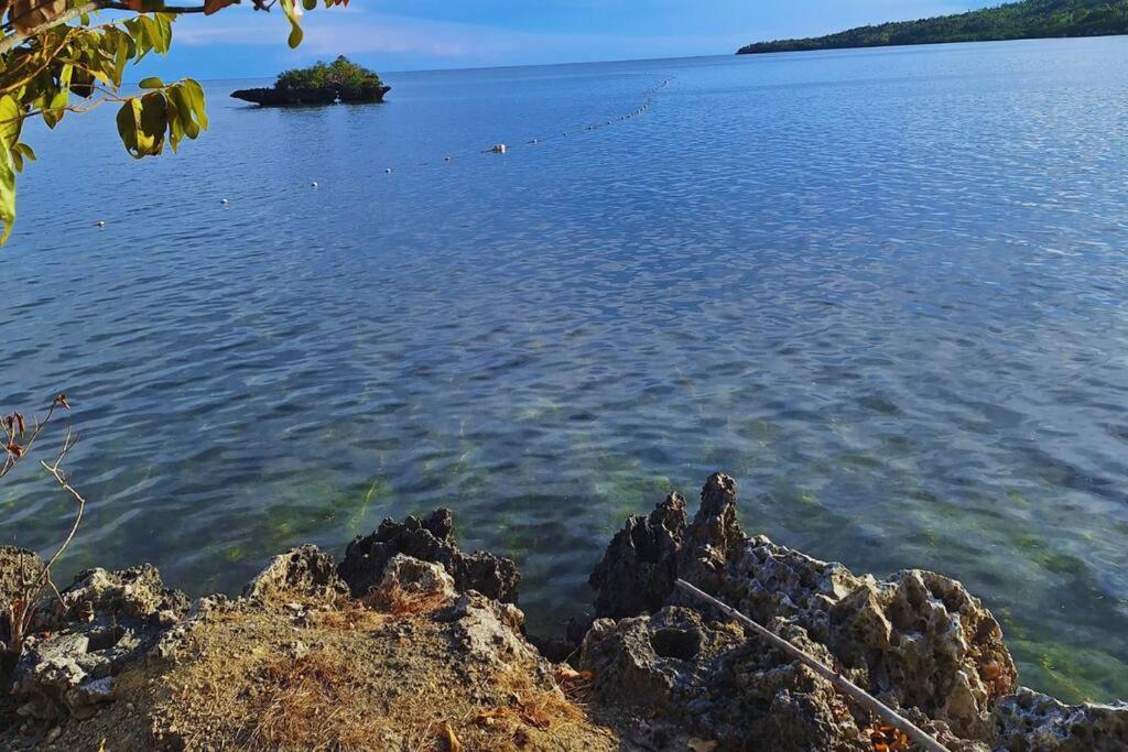 Camotes Island Villa - 9 minutes to Beach - WiFi